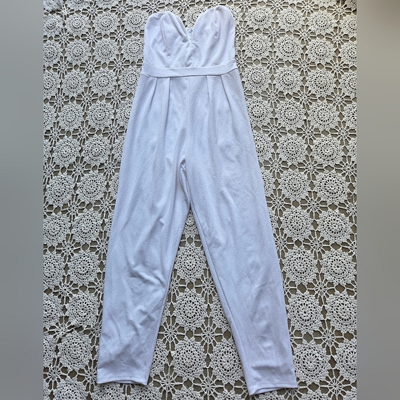Vintage Charlotte Russe White Strapless Sweetheart Neckline White Jumpsuit - Picture 1 of 14